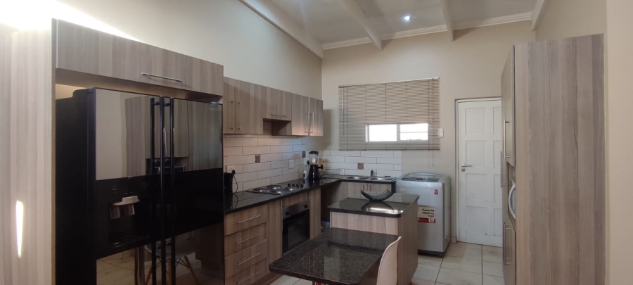 2 Bedroom Property for Sale in Waterval East North West